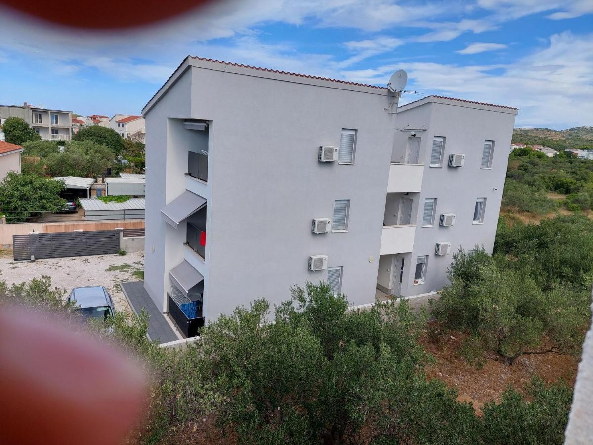 Apartments Zdeslav Rogoznica (Sibenik-Knin) Exterior foto